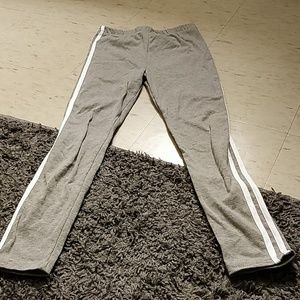 Gray 2 stripe leggings